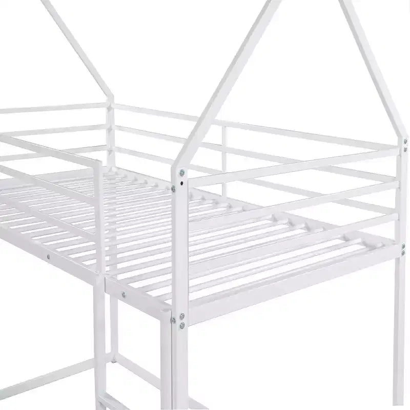 Litera doble sobre doble de metal con diseño de casa, escalera incorporada, altura baja, barandilla de seguridad para niños y adolescentes.