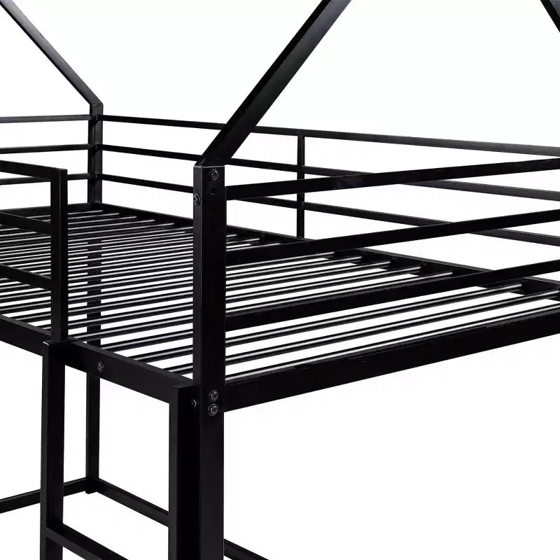 Litera doble sobre doble de metal con diseño de casa, escalera incorporada, altura baja, barandilla de seguridad para niños y adolescentes.