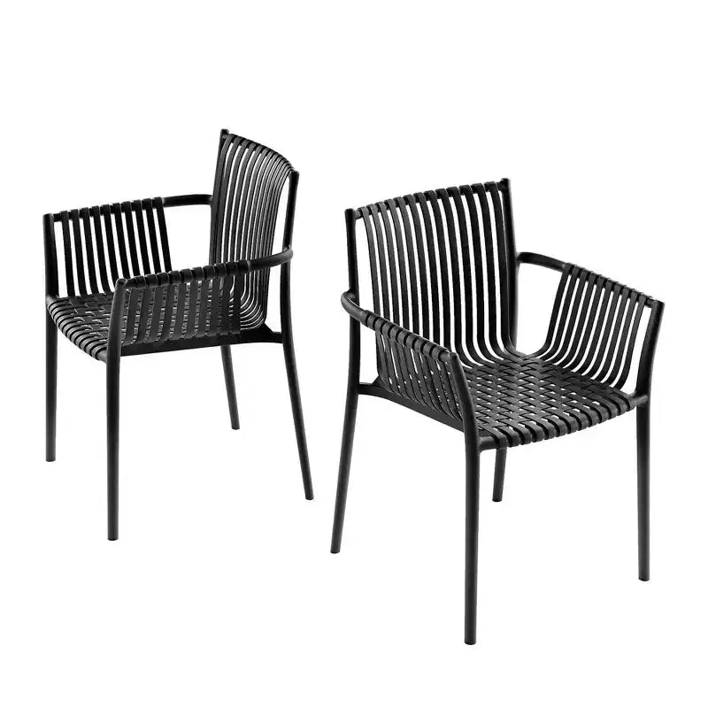 Sillas de comedor de mimbre negras